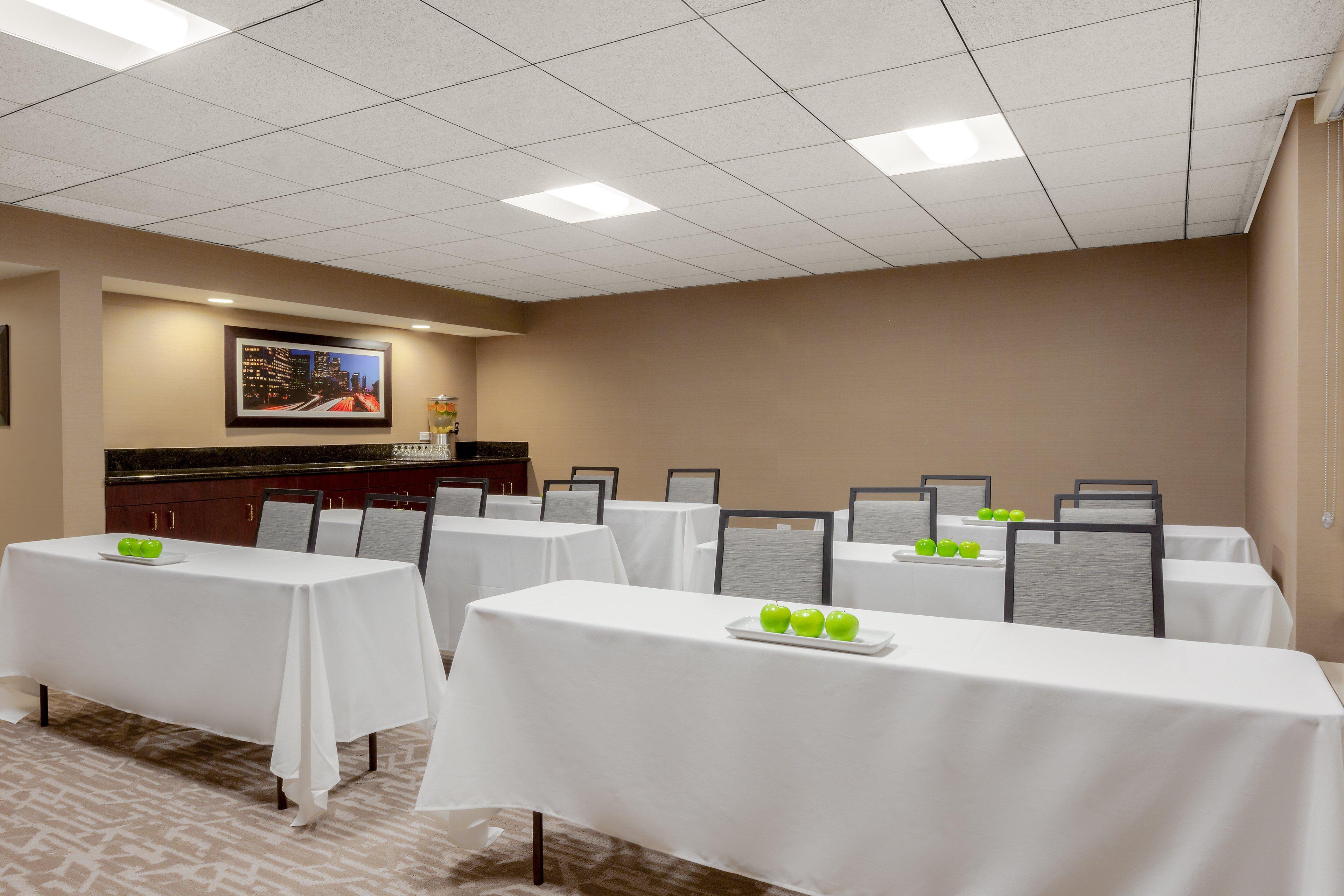 Holiday Inn La Mirada Buena Park By Ihg Exterior foto