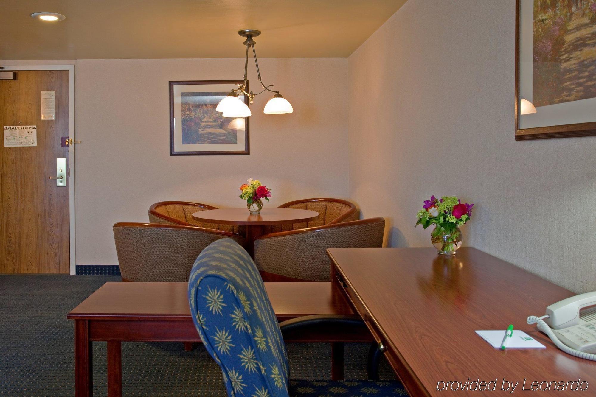 Holiday Inn La Mirada Buena Park By Ihg Quarto foto